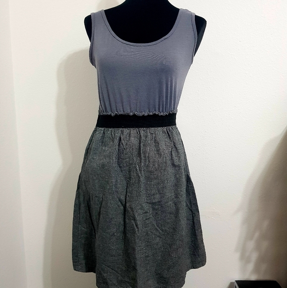 HypNotik Dresses & Skirts - HypNotik Sleeveless Grey Mid Length Dress